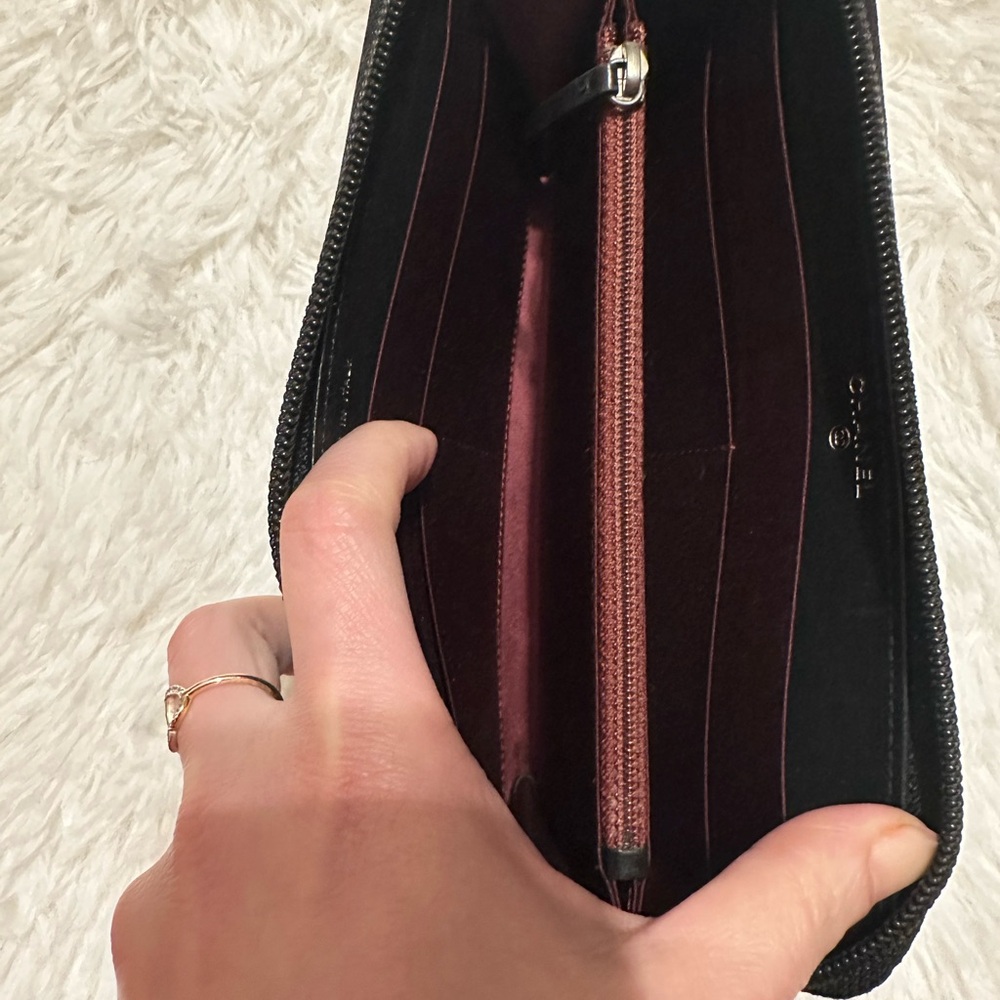 CHANEL Black Quilted Embossed Wallet - Picture 6 of 13